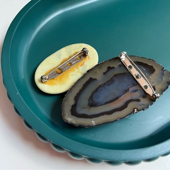 Whimsical Handmade One of a Kind Vintage XL Natural Stone Geode 2 Pc Brooch Lot - Picture 3 of 5